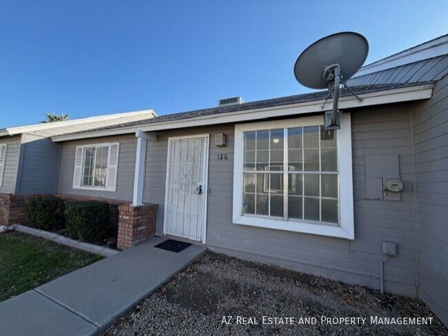 Building Photo - 5960 W Oregon Ave