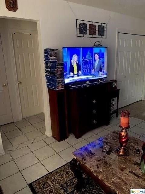 Building Photo - 2804 Cantabrian Dr