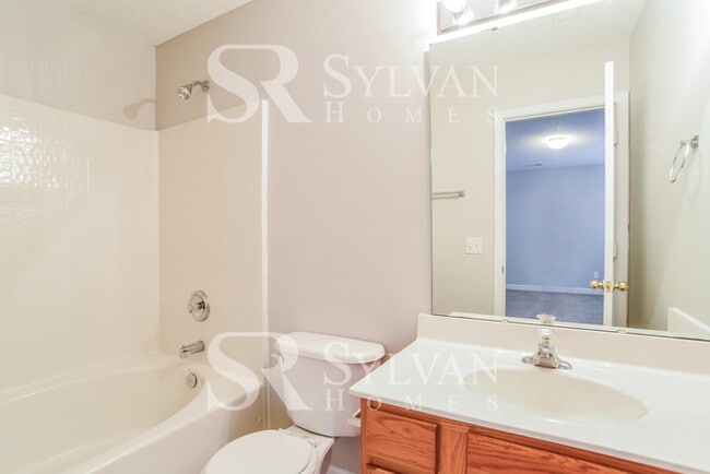 Building Photo - Carve Out a Great Life Here!