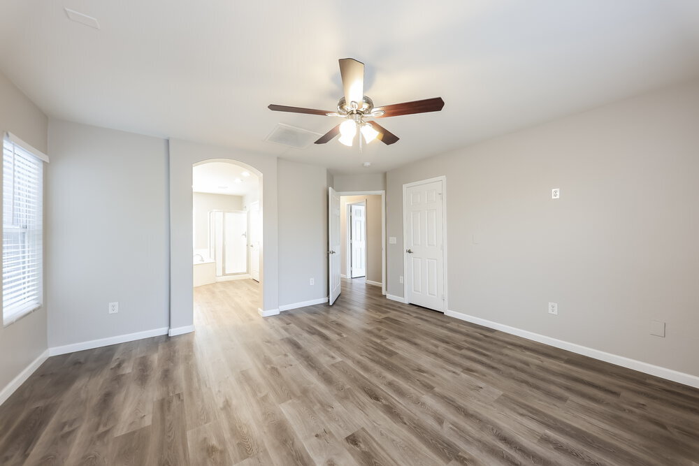 Building Photo - 34929 N 30th Dr