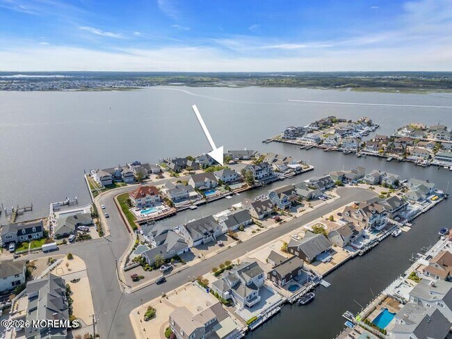 Building Photo - 206 Pointe Dr