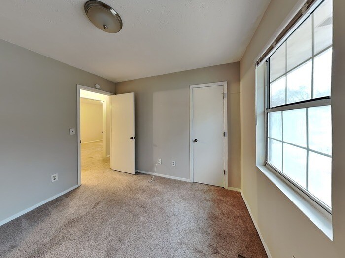 Building Photo - 2172 Sara Ashley Way