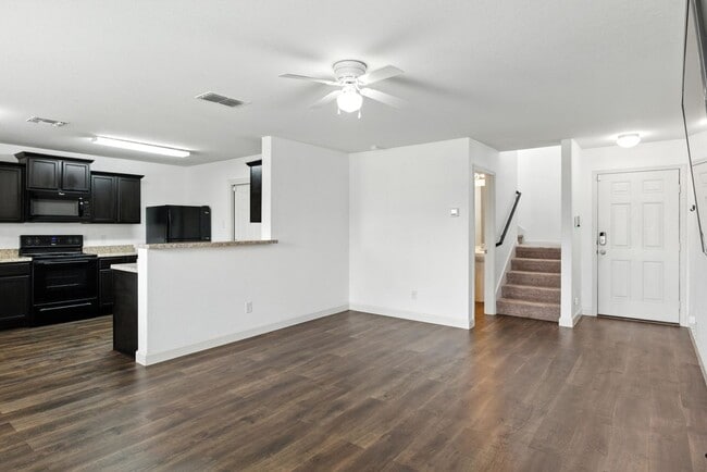 Building Photo - 6031 Southern Vis