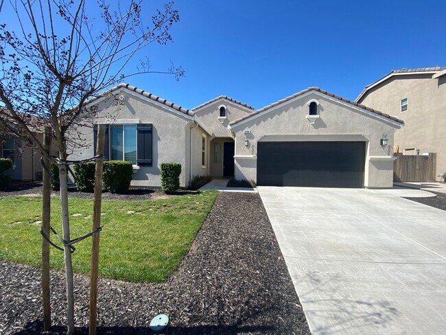 Building Photo - 3200 N Glacier Way