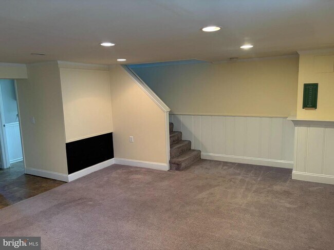 Building Photo - 1543 Cottage Ln