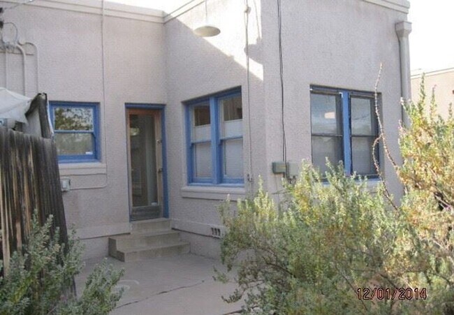 Building Photo - West University Duplex