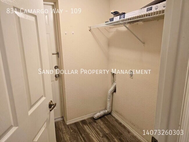 Building Photo - 831 Camargo Way