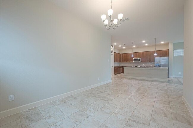 Building Photo - 402 Jolly Ginger Dr