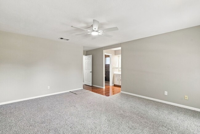 Building Photo - 15706 Cavendish Dr