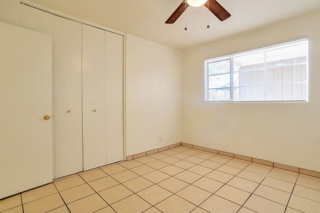 Building Photo - Spacious 3-bedroom, 3-bathroom home with an attached casita located in Scottsdale, AZ