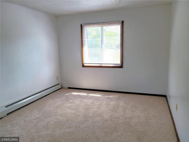 Building Photo - 415 S Wasson Ln