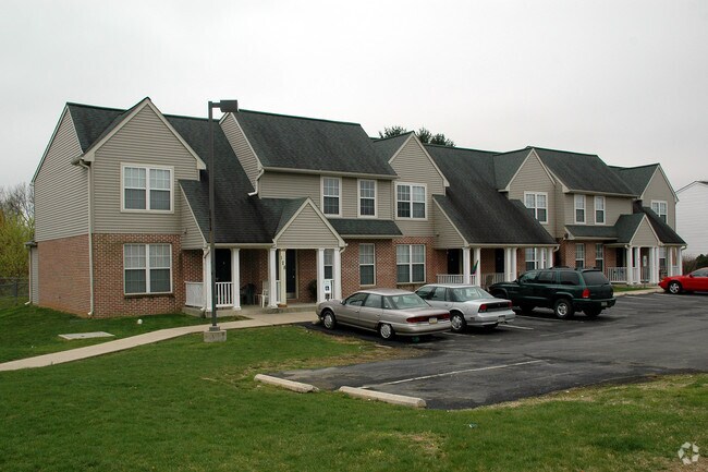 Building Photo - 128 Groffdale Dr
