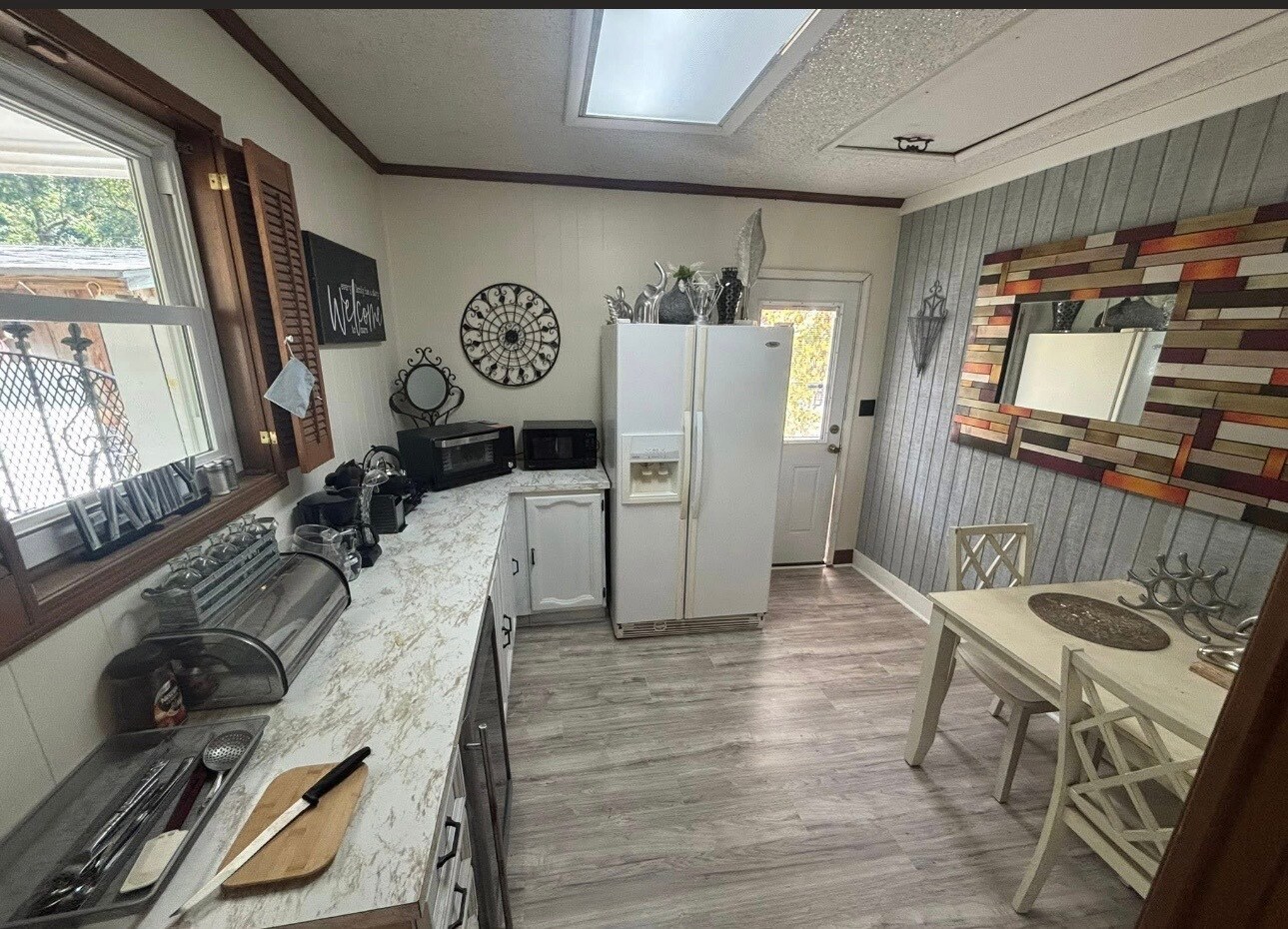 Building Photo - 6873 Foxchase Cir