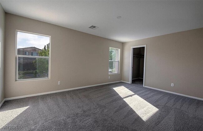 Building Photo - 581 Caribbean Palm Dr
