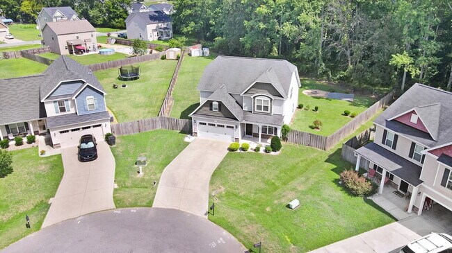 Building Photo - GORGEOUS 4 BR, 2.5 BA *OLDE MILL CREEK in Goldsboro* PIKEVILLE SCHOOLS