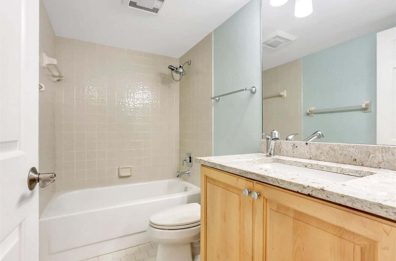 Building Photo - 300 N Highway A1A
