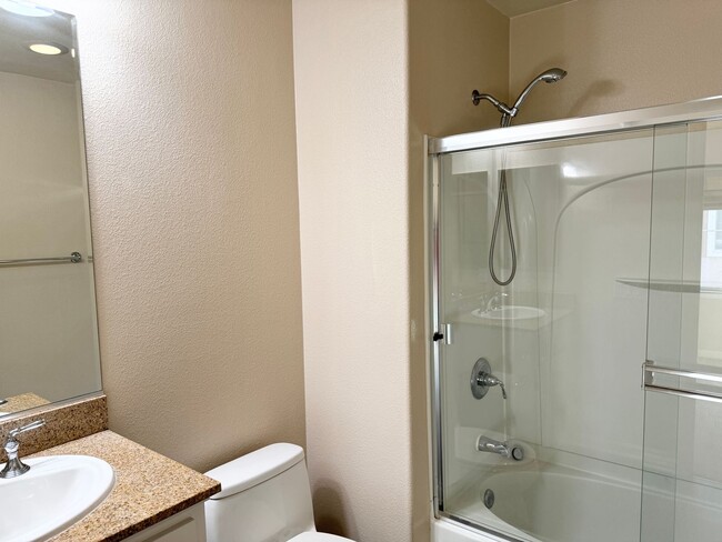 Building Photo - Perfect Shape Downtown Livermore Townhome ...