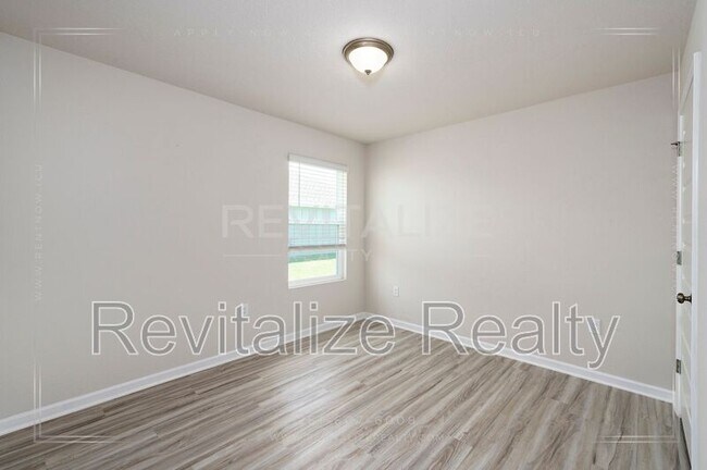 Building Photo - 22360 Aleutian Ave