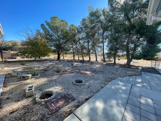 Building Photo - Apple Valley- 3 Bedrooms, 2 Bathrooms, Sol...