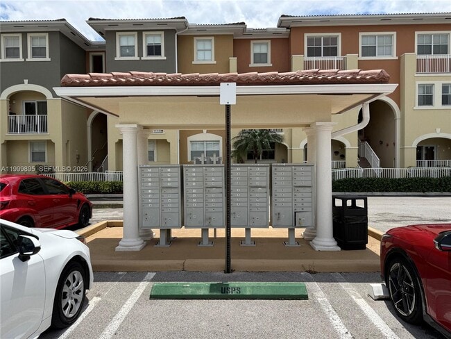 Building Photo - 8800 NW 107 Ct