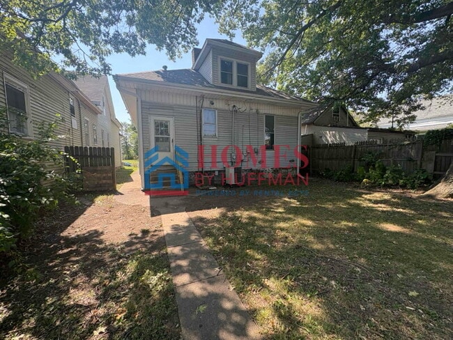 Building Photo - Large Four Bedroom | Two Bath House