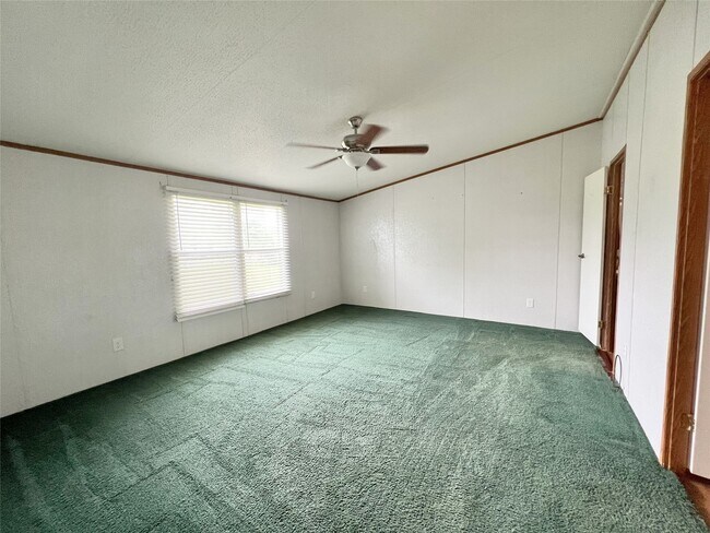 Building Photo - 10125 Needville Fairchilds Rd