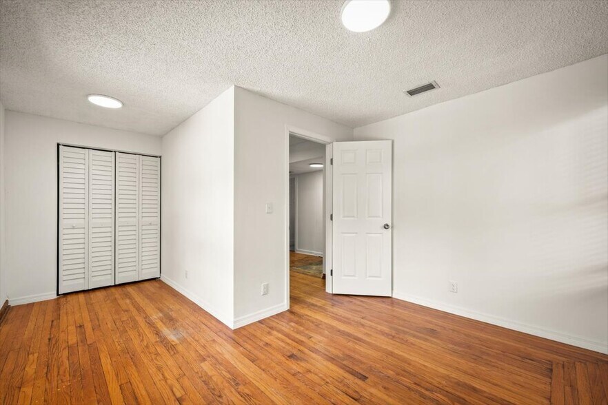 Building Photo - 4315 Antisdale St