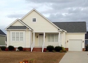 Building Photo - 2806 Canal Dr NW