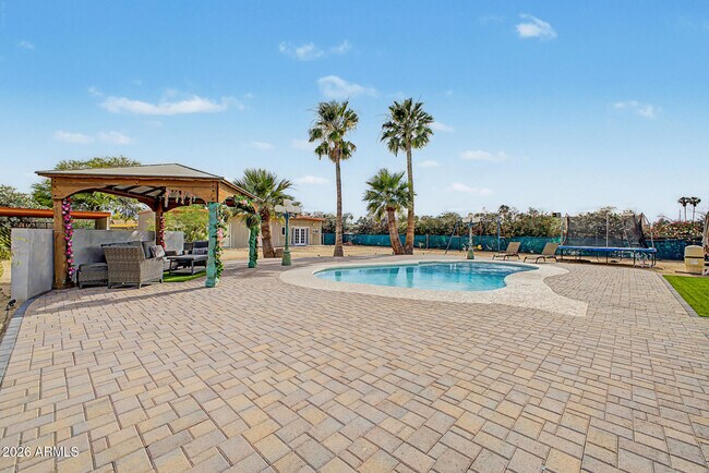 Building Photo - 2837 W Union Hills Dr