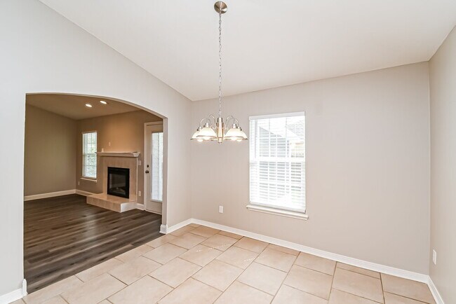 Building Photo - 2916 Waters View Cir