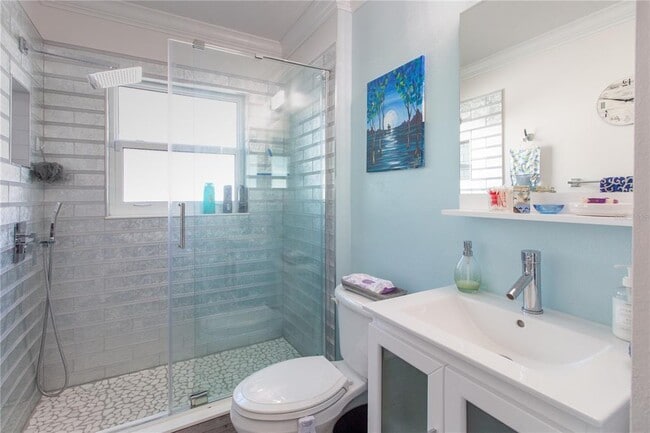 Building Photo - 16204 Nottingham Park Way