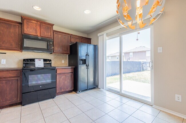 Building Photo - 2319 Salmon Creek