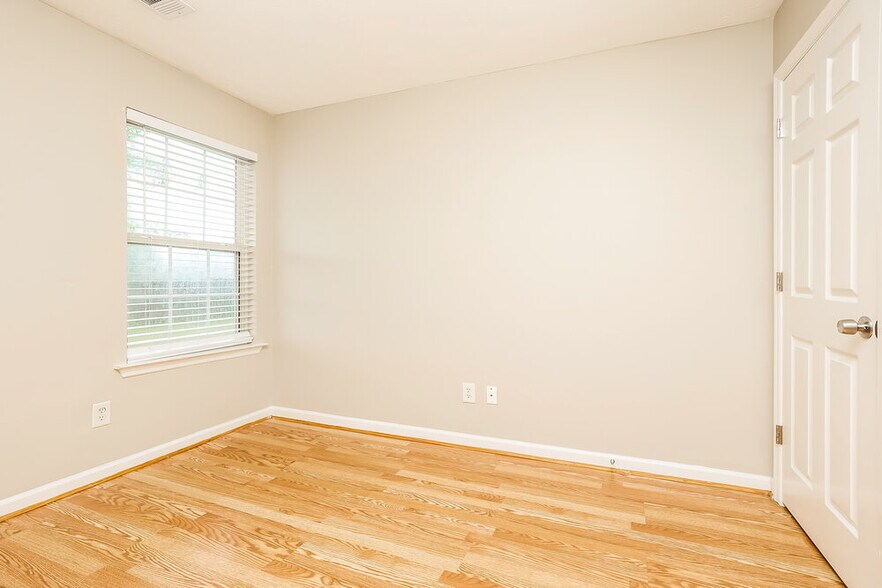 Building Photo - 820 Thomas Bay Ct