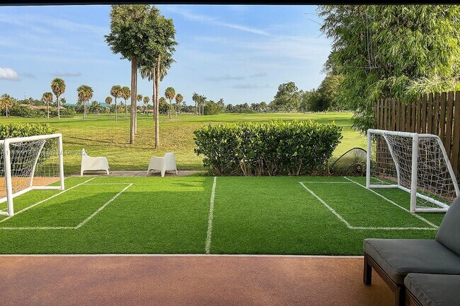 Building Photo - 7441 Bay Hill Dr
