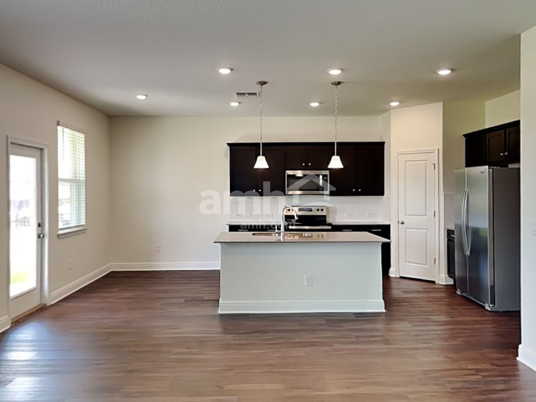 Building Photo - 14530 Cedar Mill Dr