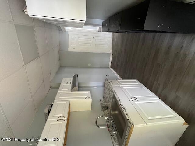 Building Photo - 226-228-228 Prescott Ave