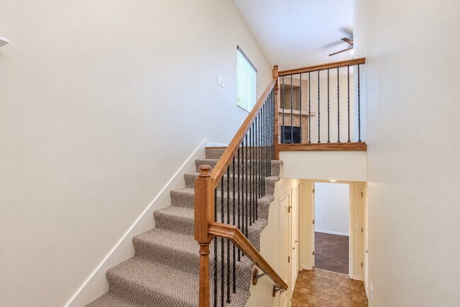 Building Photo - 16405 Camden Ave