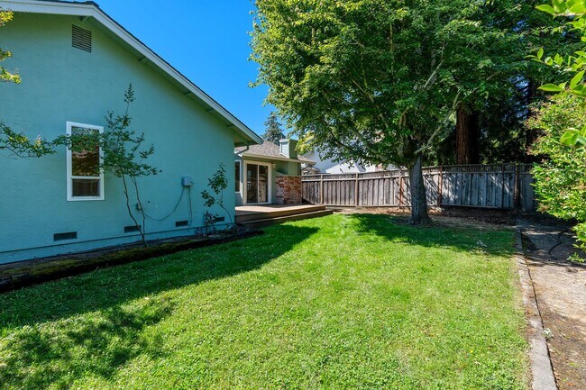 Building Photo - Browns Valley 3 bed 2 bath home