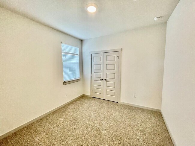 Building Photo - 2413 Sisterdale Ln