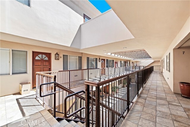 Building Photo - 2037 S Coast Hwy