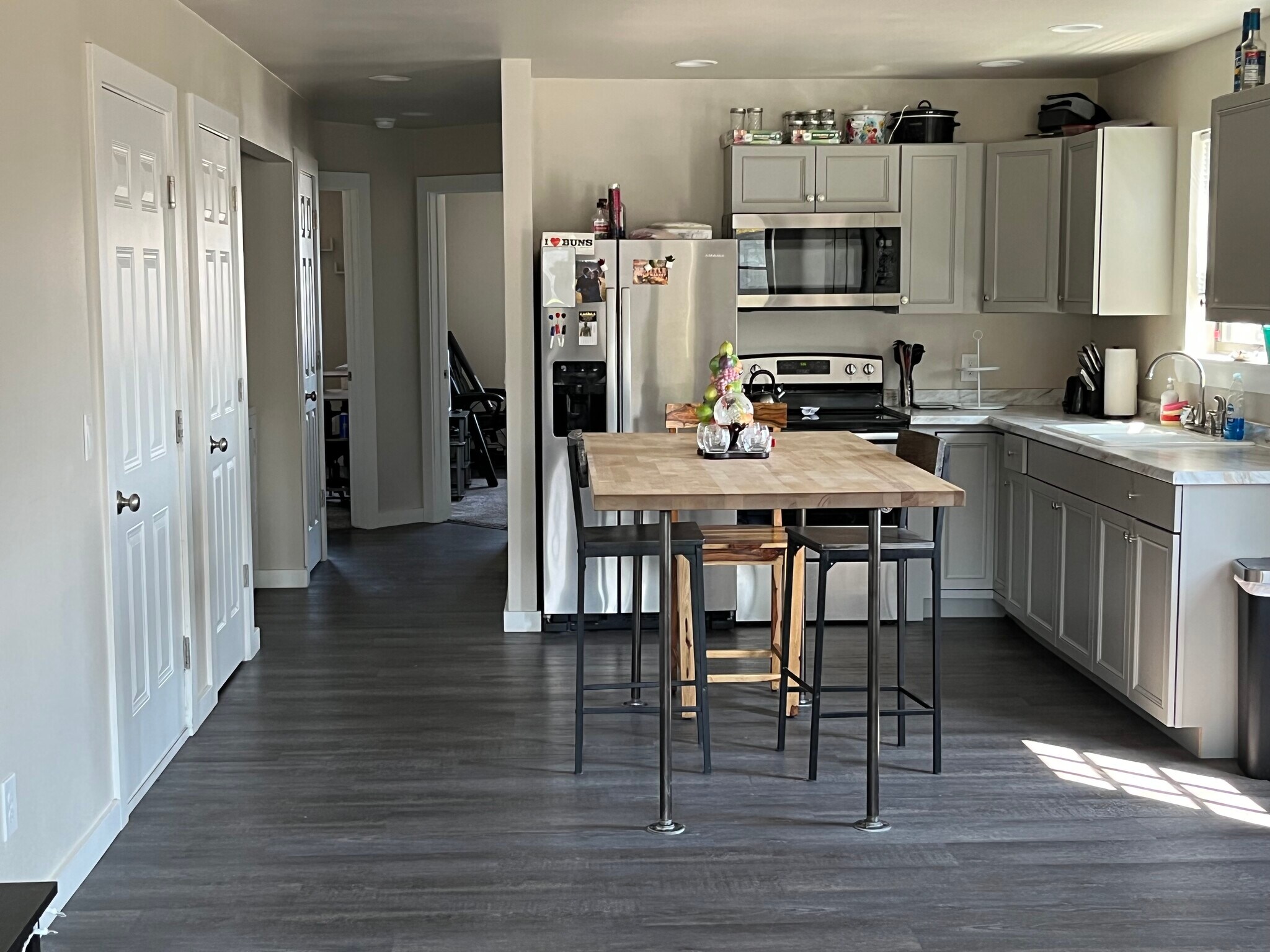 Building Photo - 434 S Jackson St