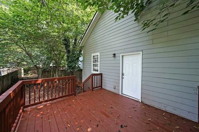 Building Photo - 1075 McDaniel St SW