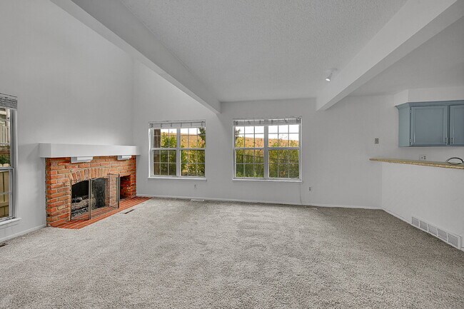 Building Photo - $2,150.00 - 2 Bedrooms, 2 Bathrooms, Townh...