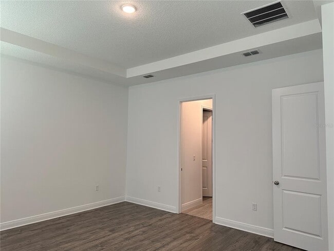 Building Photo - 15161 Lake Bessie Loop