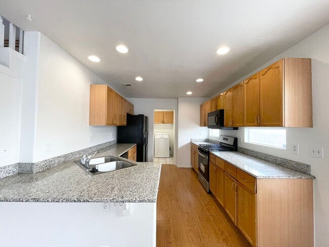 Building Photo - GATED COMMUNITY WITH POOL! Brand New Carpe...