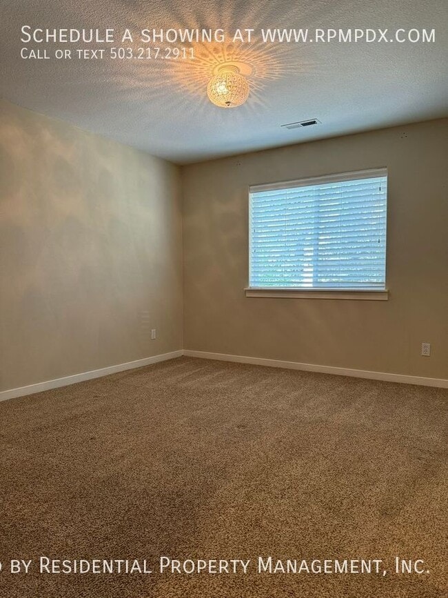 Building Photo - 12490 SW Winterview Dr