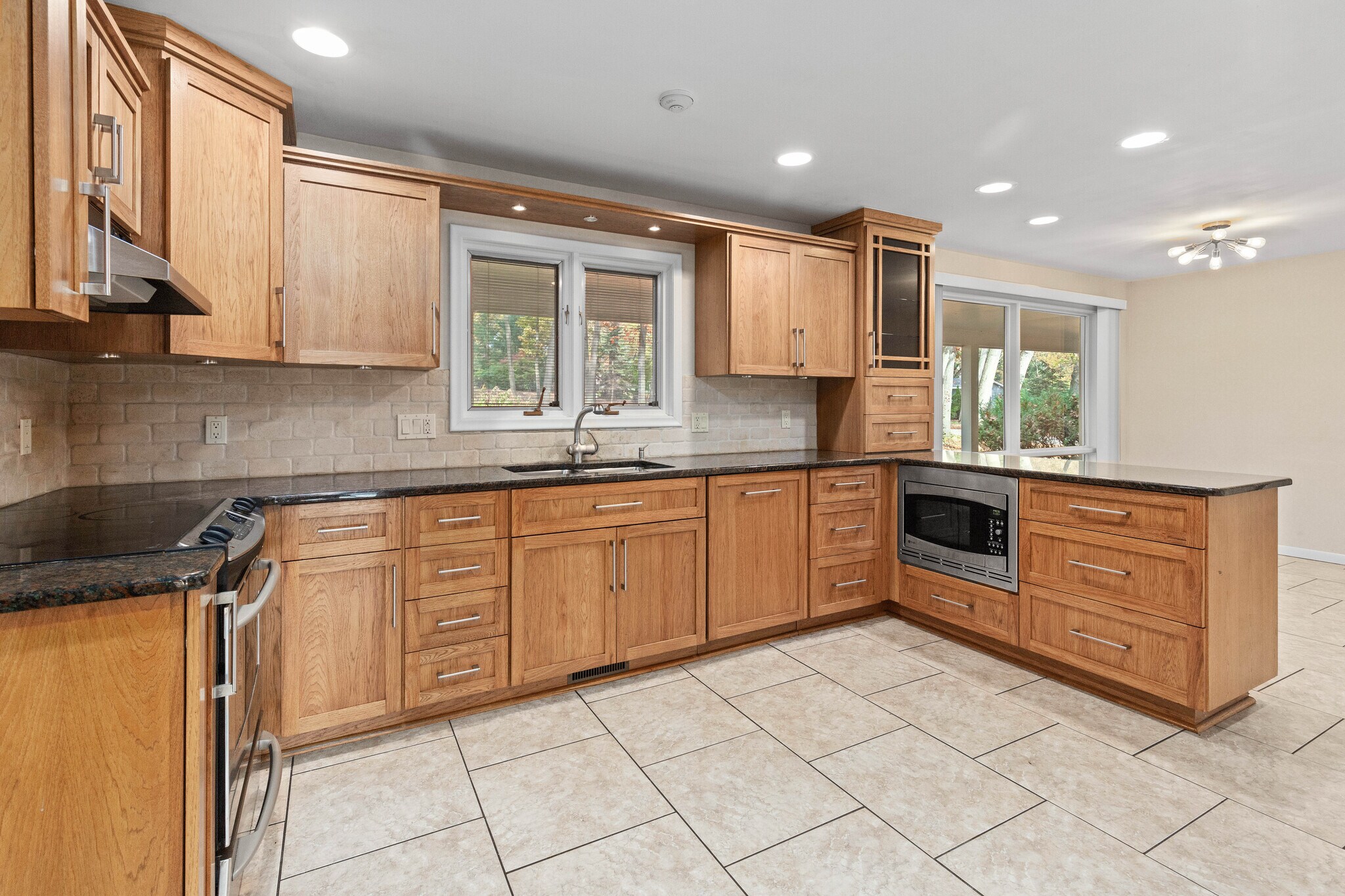 Building Photo - 4966 Whispering Pine Ln