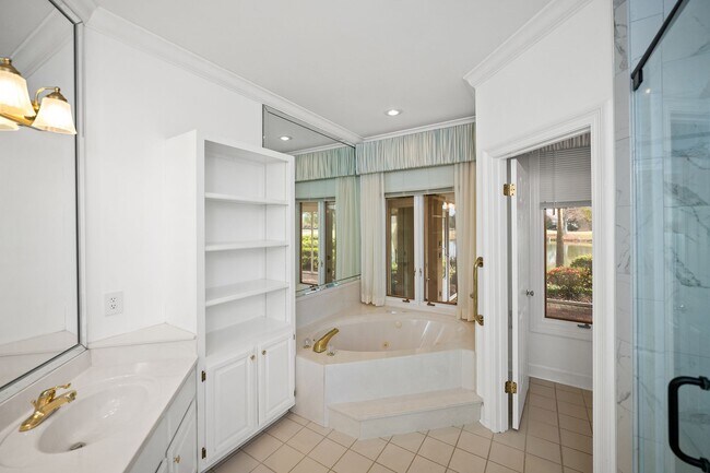 Building Photo - 601 Willow Point Ct