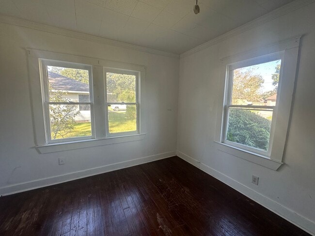 Building Photo - Adorable 3 bed, 1 bath home in Lafayette!