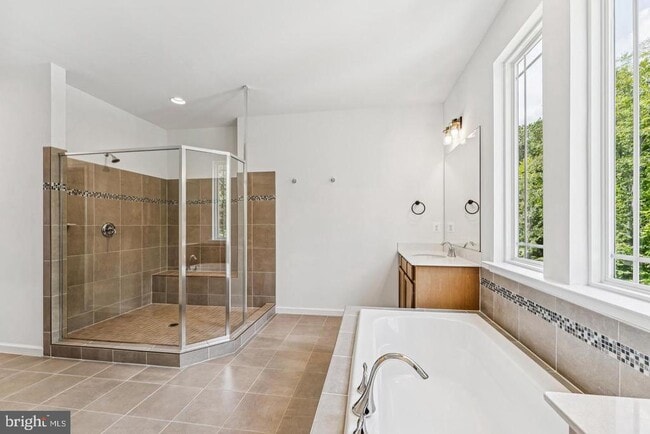 Building Photo - 58 Boxelder Dr